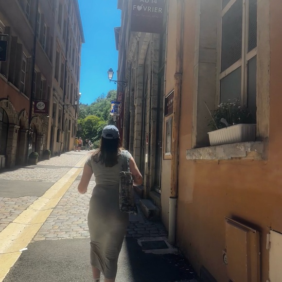 Meet your Posher, Alex - Picture 4 of 4